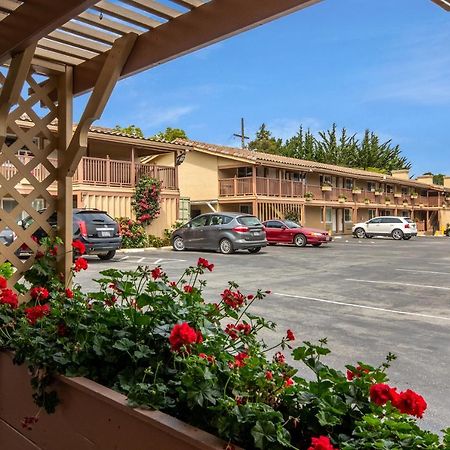 Rodeway Inn Near Downtown مونتيري المظهر الخارجي الصورة
