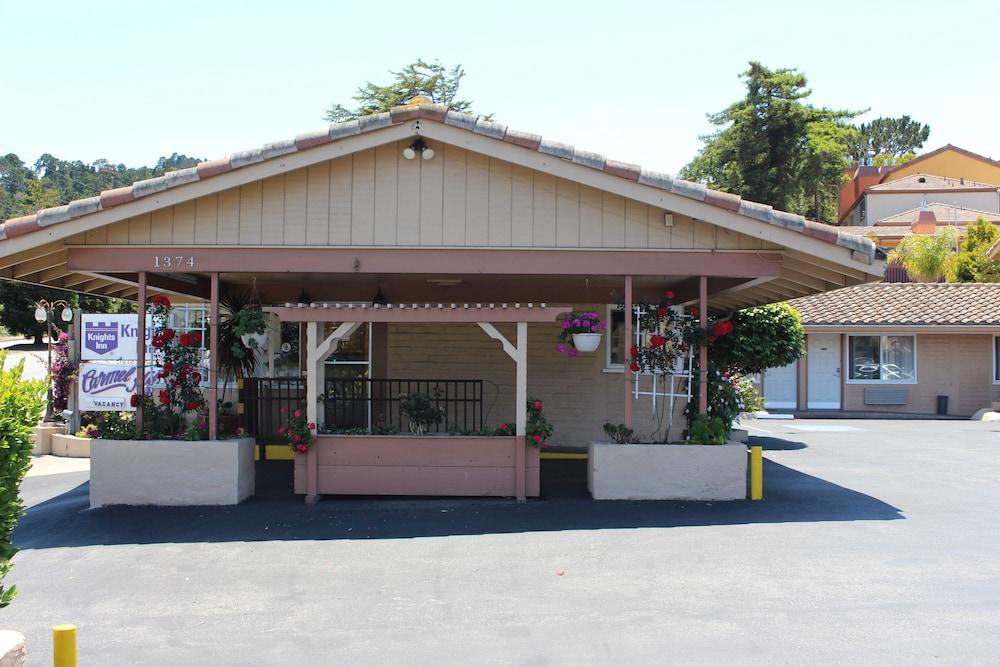 Rodeway Inn Near Downtown مونتيري المظهر الخارجي الصورة